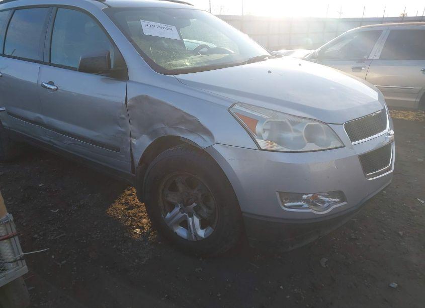 Photo 6 of 2011 Chevrolet Traverse LS (VIN 1GNKRFED1BJ179554)
