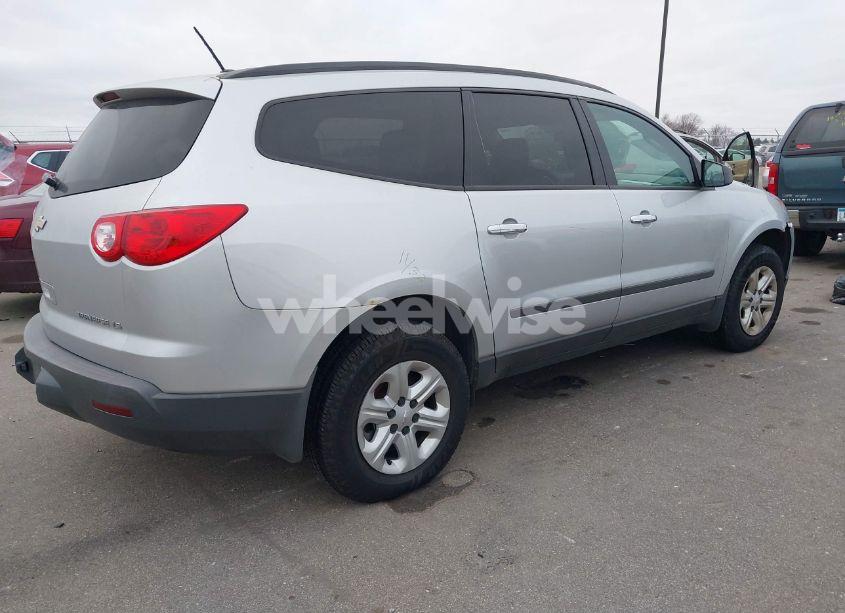 Photo 4 of 2012 Chevrolet Traverse LS (VIN 1GNKRFED1CJ183086)