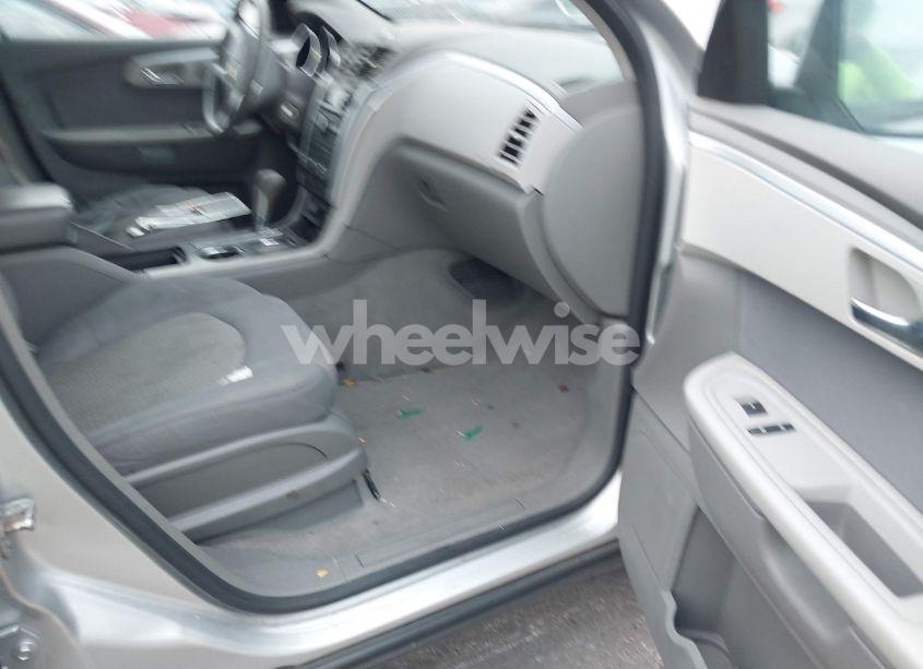 Photo 5 of 2012 Chevrolet Traverse LS (VIN 1GNKRFED1CJ183086)