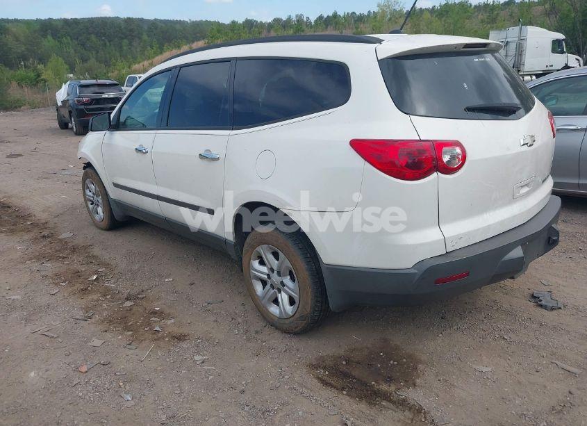 Photo 3 of 2012 Chevrolet Traverse LS (VIN 1GNKRFED1CJ389945)