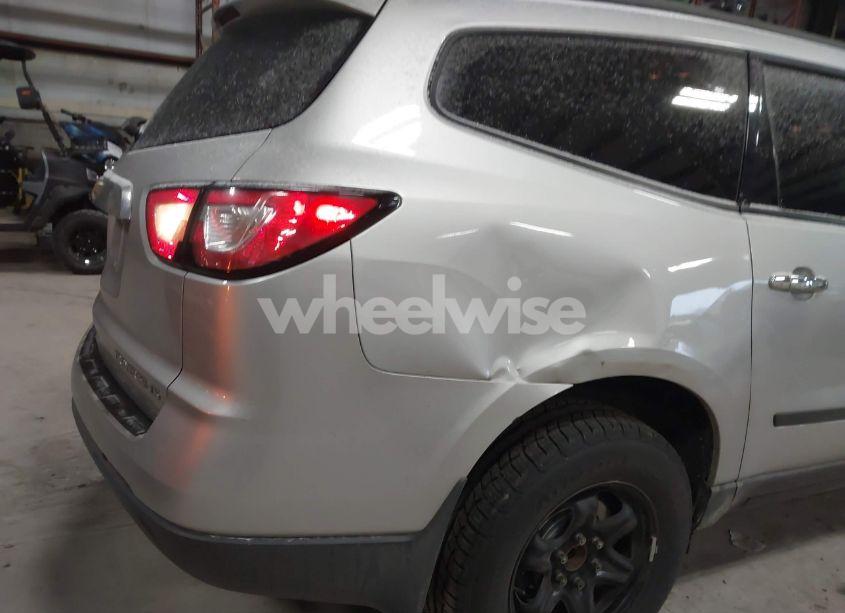 Photo 12 of 2013 Chevrolet Traverse LS (VIN 1GNKRFED1DJ102931)