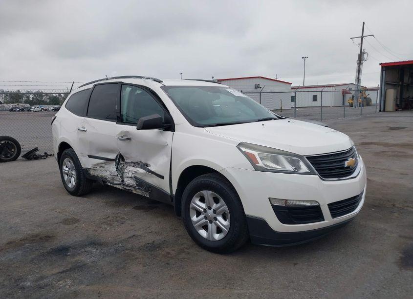 2015 Chevrolet Traverse LS (VIN 1GNKRFED1FJ255991) main photo