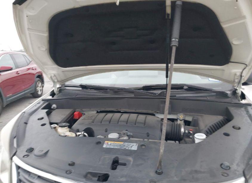 Photo 10 of 2015 Chevrolet Traverse LS (VIN 1GNKRFED1FJ255991)