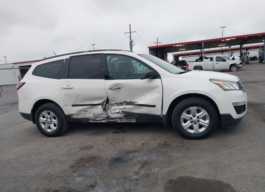 Photo 13 of 2015 Chevrolet Traverse LS (VIN 1GNKRFED1FJ255991)