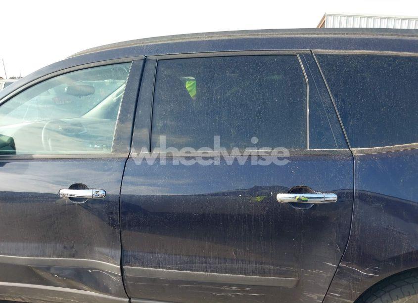 Photo 15 of 2017 Chevrolet Traverse LS (VIN 1GNKRFED1HJ293143)