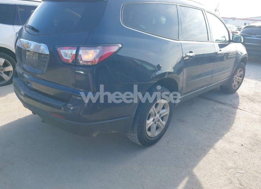 Photo 4 of 2017 Chevrolet Traverse LS (VIN 1GNKRFED1HJ293143)