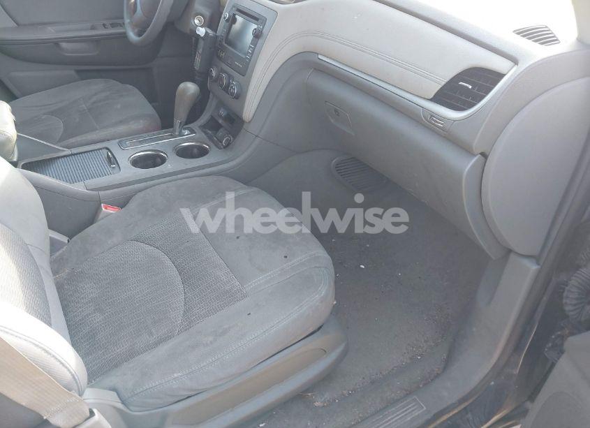 Photo 5 of 2017 Chevrolet Traverse LS (VIN 1GNKRFED1HJ293143)