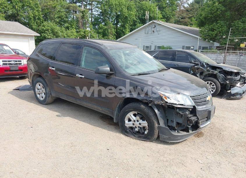 2017 Chevrolet Traverse LS (VIN 1GNKRFED1HJ321202) main photo