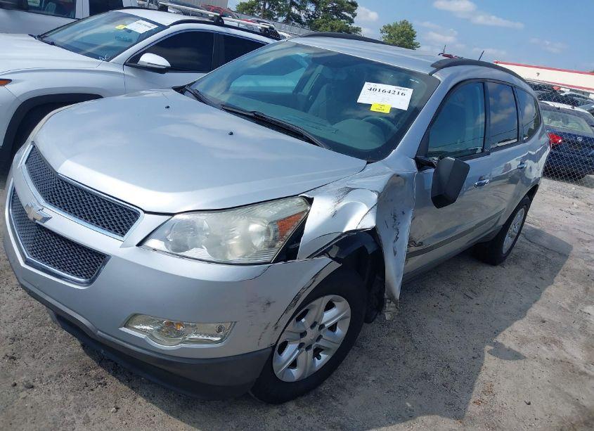 Photo 2 of 2012 Chevrolet Traverse LS (VIN 1GNKRFED2CJ300562)