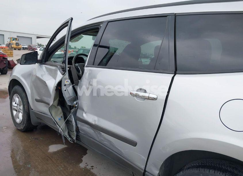 Photo 18 of 2012 Chevrolet Traverse LS (VIN 1GNKRFED2CJ354122)