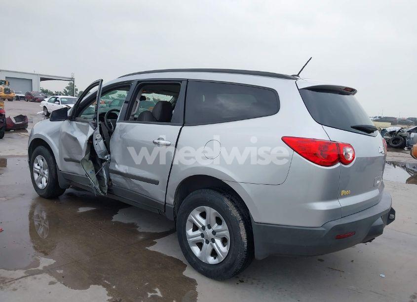 Photo 3 of 2012 Chevrolet Traverse LS (VIN 1GNKRFED2CJ354122)