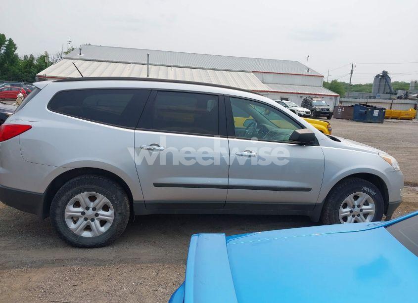 Photo 13 of 2012 Chevrolet Traverse LS (VIN 1GNKRFED2CJ403738)