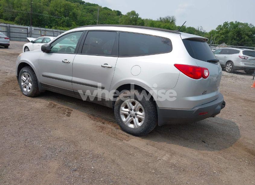 Photo 3 of 2012 Chevrolet Traverse LS (VIN 1GNKRFED2CJ403738)