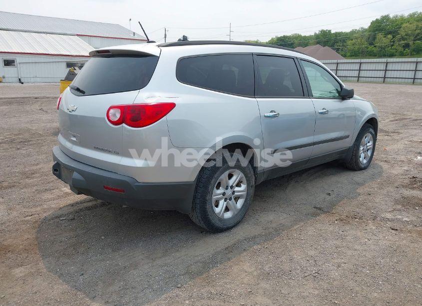 Photo 4 of 2012 Chevrolet Traverse LS (VIN 1GNKRFED2CJ403738)