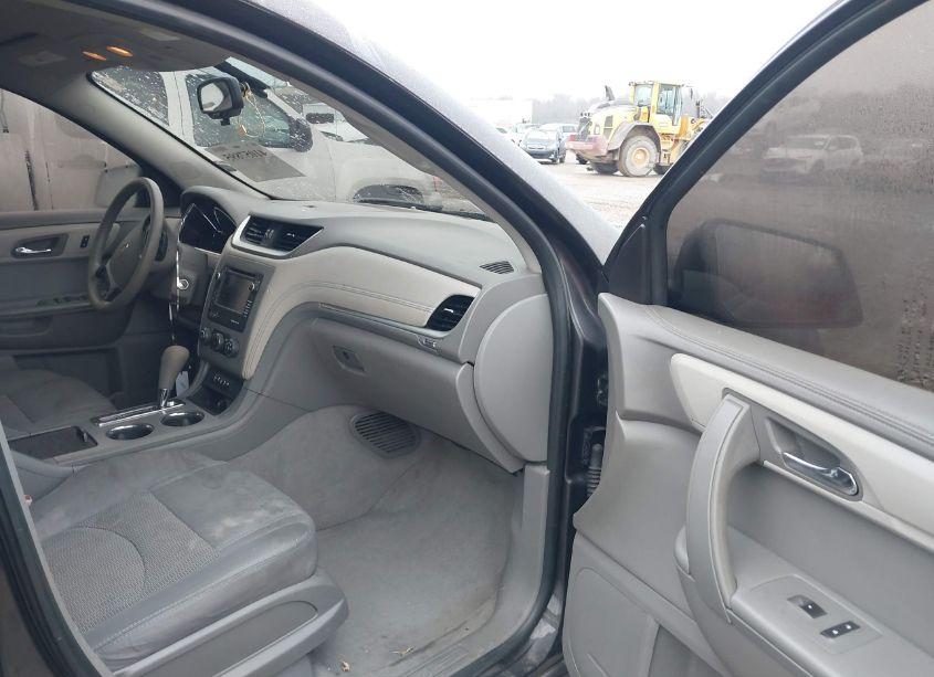 Photo 5 of 2013 Chevrolet Traverse LS (VIN 1GNKRFED2DJ105868)