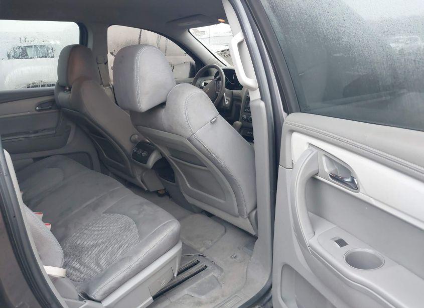 Photo 8 of 2013 Chevrolet Traverse LS (VIN 1GNKRFED2DJ105868)