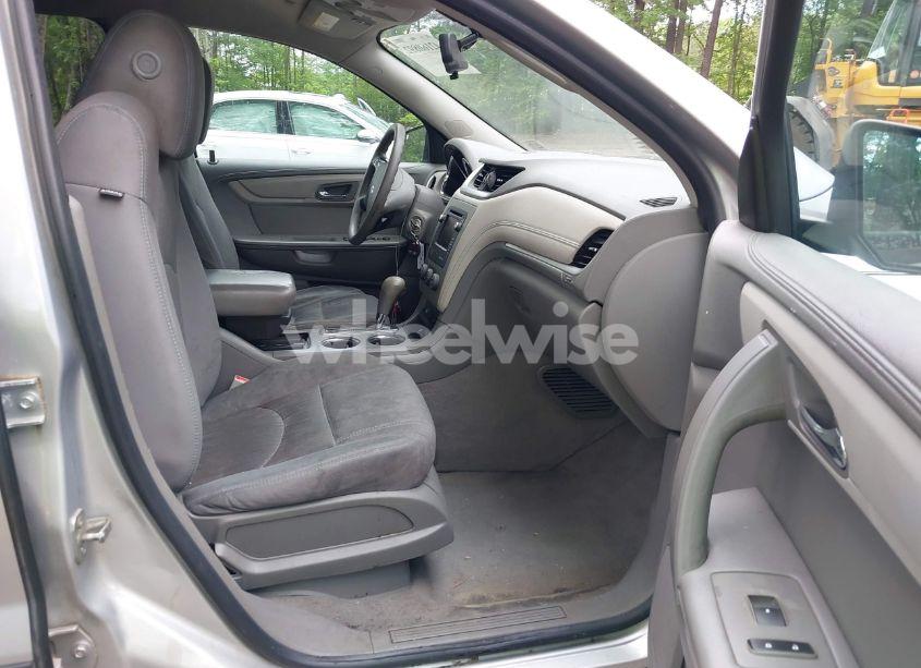 Photo 5 of 2013 Chevrolet Traverse LS (VIN 1GNKRFED2DJ116658)