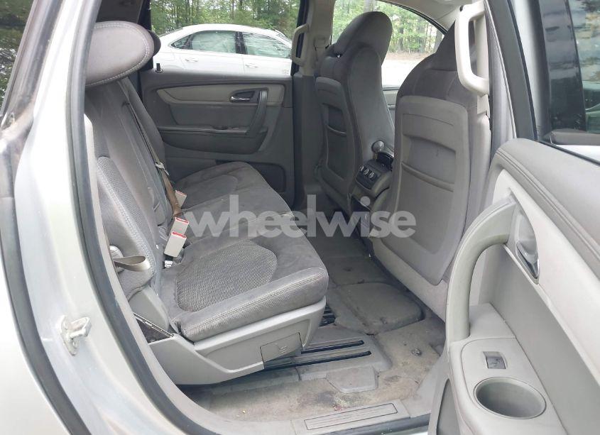 Photo 8 of 2013 Chevrolet Traverse LS (VIN 1GNKRFED2DJ116658)