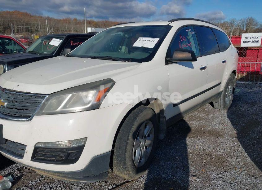 Photo 2 of 2013 Chevrolet Traverse LS (VIN 1GNKRFED2DJ117048)