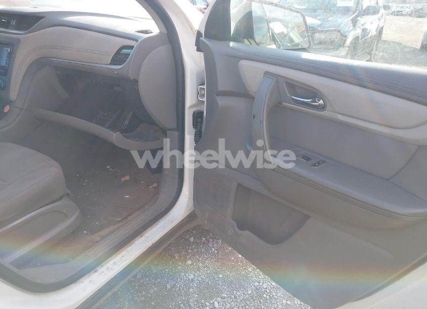 Photo 5 of 2013 Chevrolet Traverse LS (VIN 1GNKRFED2DJ117048)