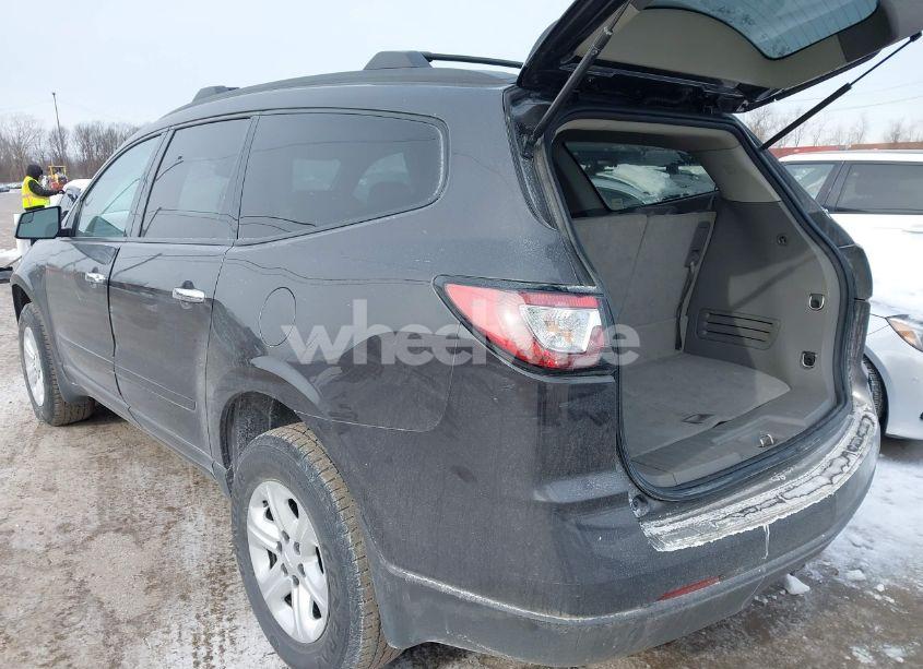 Photo 3 of 2013 Chevrolet Traverse LS (VIN 1GNKRFED2DJ118362)