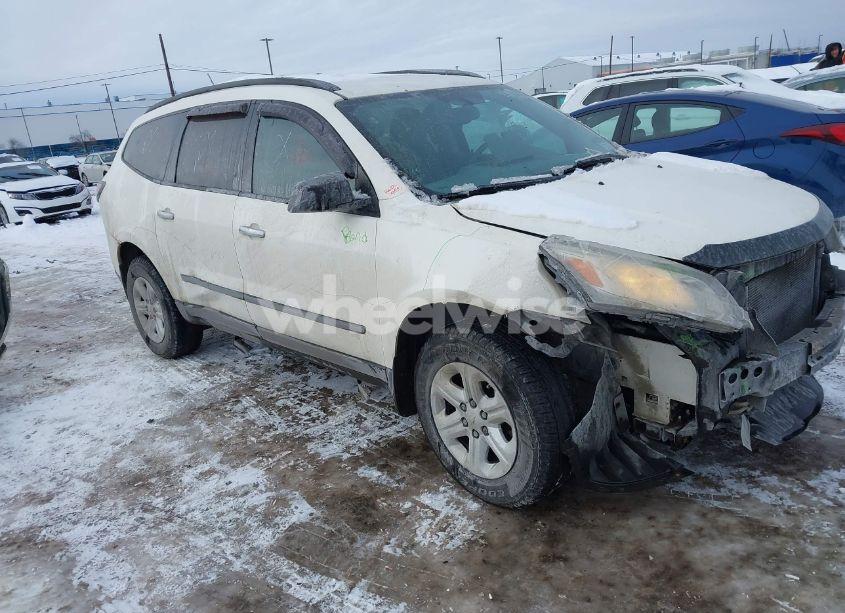 2013 Chevrolet Traverse LS (VIN 1GNKRFED2DJ121004) main photo