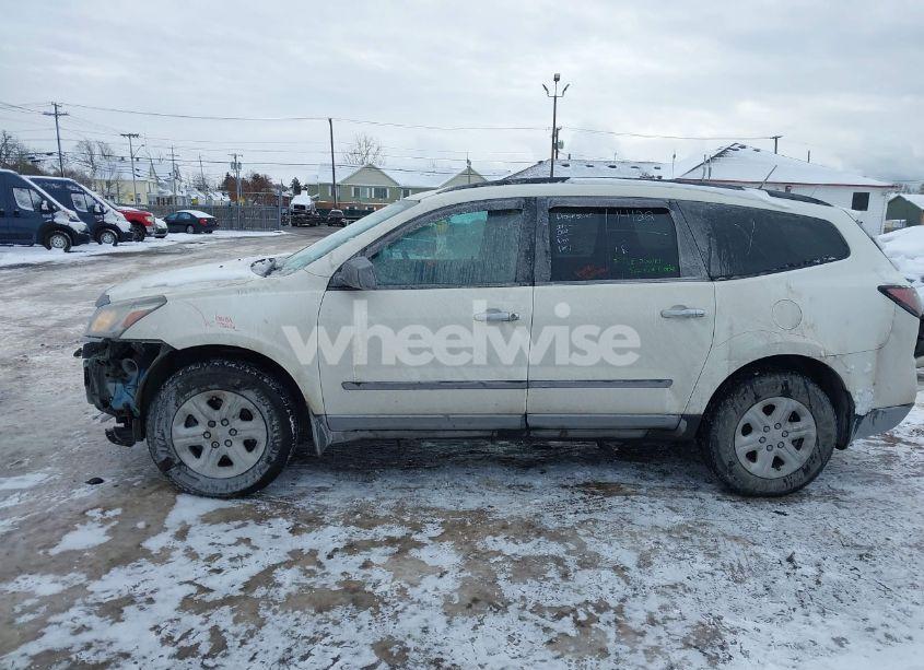 Photo 14 of 2013 Chevrolet Traverse LS (VIN 1GNKRFED2DJ121004)