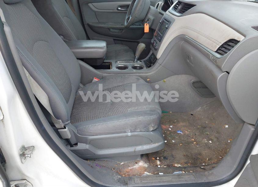 Photo 5 of 2013 Chevrolet Traverse LS (VIN 1GNKRFED2DJ121004)