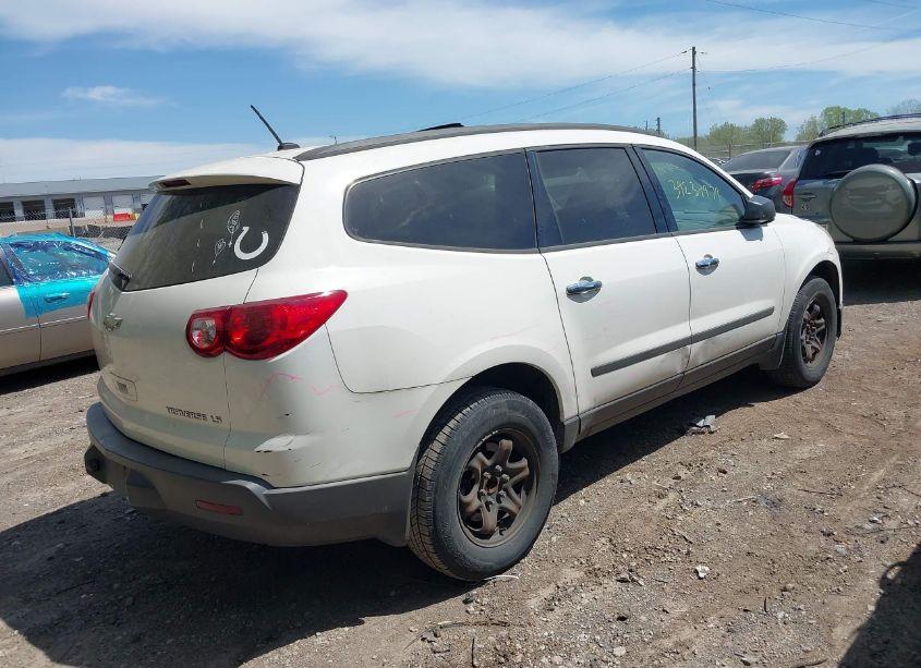Photo 4 of 2012 Chevrolet Traverse LS (VIN 1GNKRFED3CJ239660)