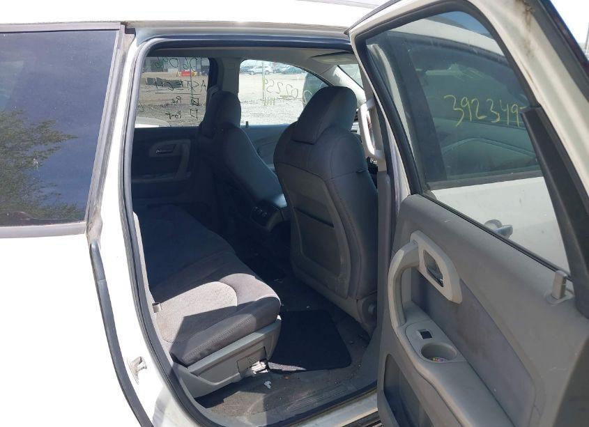 Photo 8 of 2012 Chevrolet Traverse LS (VIN 1GNKRFED3CJ239660)