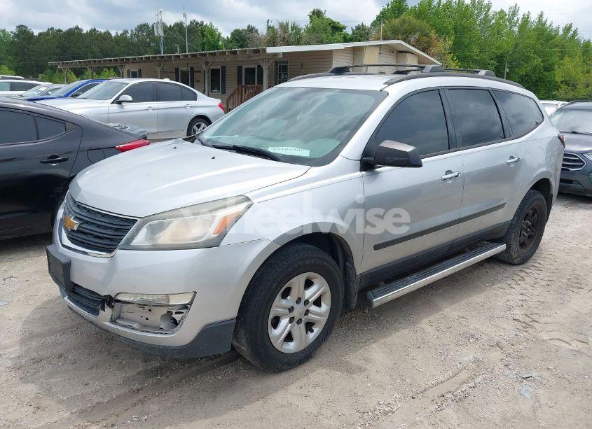 Photo 2 of 2013 Chevrolet Traverse LS (VIN 1GNKRFED3DJ118399)