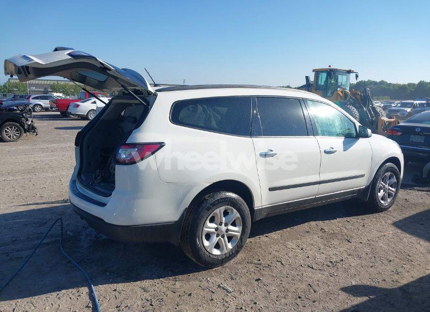 Photo 4 of 2015 Chevrolet Traverse LS (VIN 1GNKRFED3FJ147520)