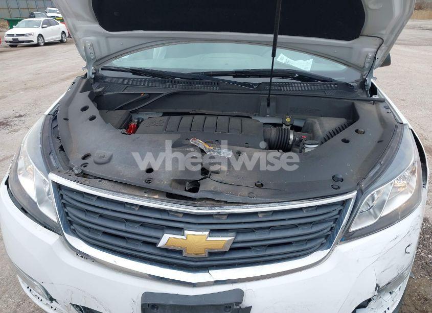 Photo 10 of 2017 Chevrolet Traverse LS (VIN 1GNKRFED3HJ350233)