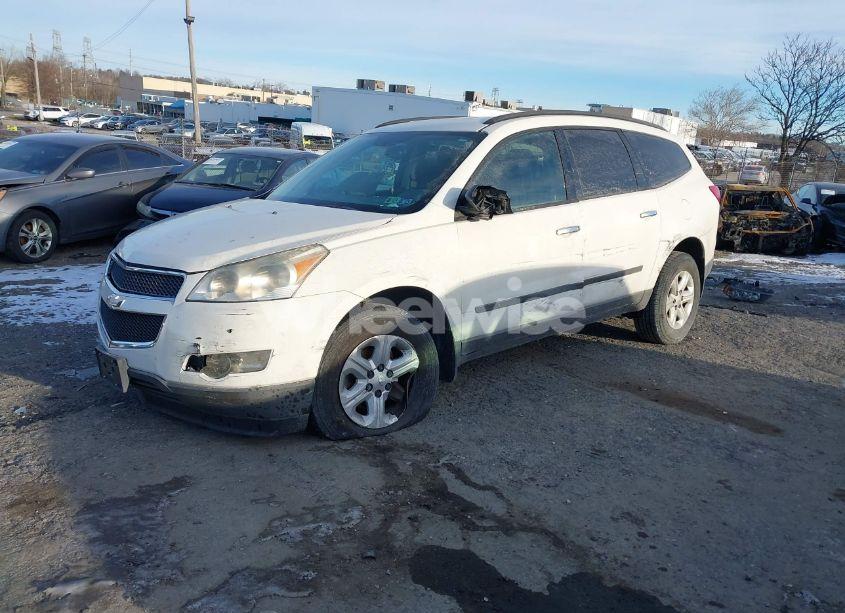 Photo 2 of 2012 Chevrolet Traverse LS (VIN 1GNKRFED4CJ288625)