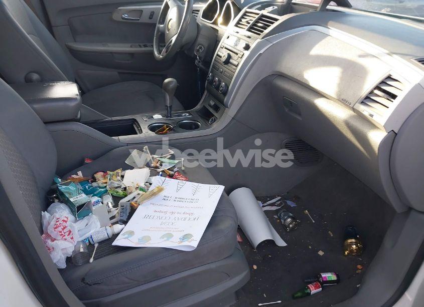 Photo 5 of 2012 Chevrolet Traverse LS (VIN 1GNKRFED4CJ288625)