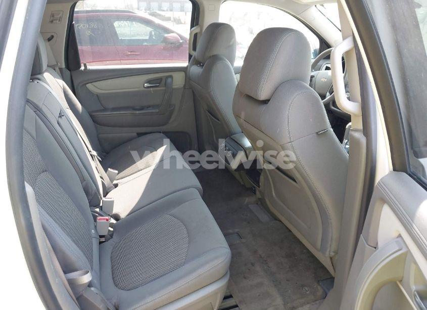 Photo 8 of 2014 Chevrolet Traverse LS (VIN 1GNKRFED4EJ232526)