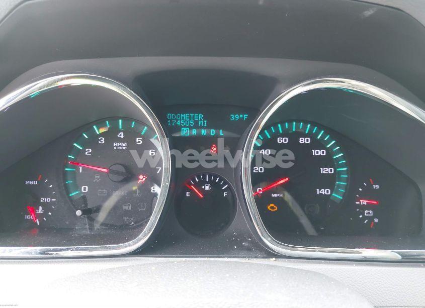 Photo 7 of 2011 Chevrolet Traverse LS (VIN 1GNKRFED5BJ212619)