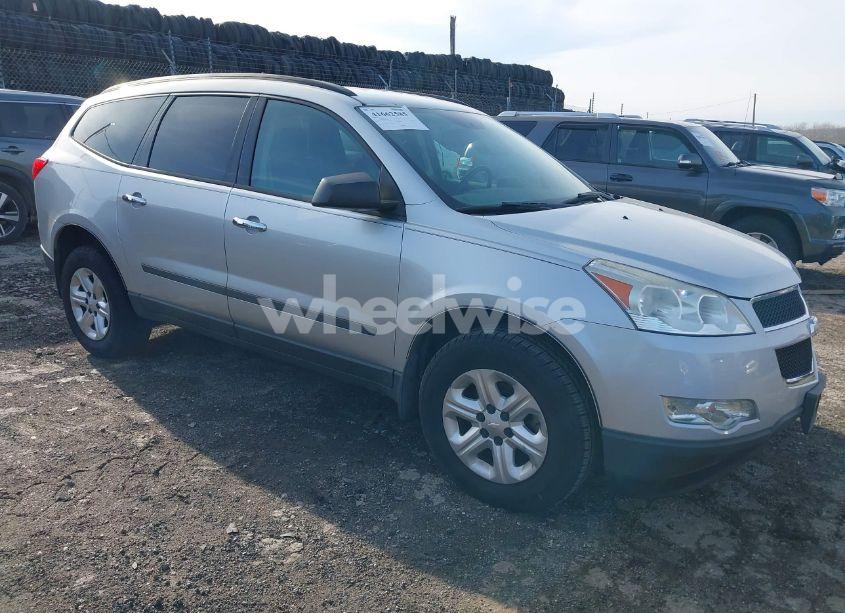2012 Chevrolet Traverse LS (VIN 1GNKRFED5CJ271705) main photo