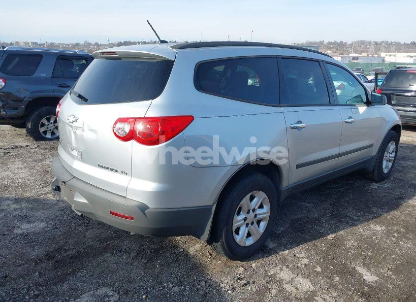 Photo 4 of 2012 Chevrolet Traverse LS (VIN 1GNKRFED5CJ271705)