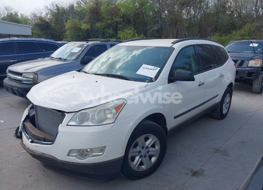 Photo 2 of 2012 Chevrolet Traverse LS (VIN 1GNKRFED5CJ381475)