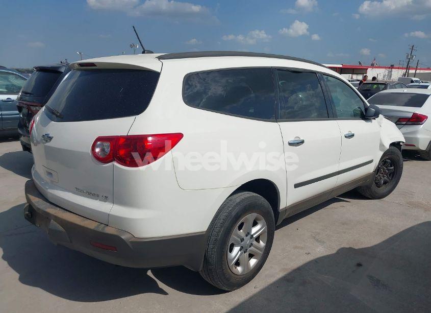 Photo 4 of 2012 Chevrolet Traverse LS (VIN 1GNKRFED5CJ381475)