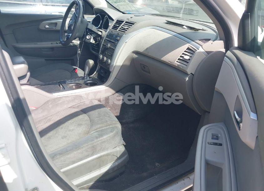 Photo 5 of 2012 Chevrolet Traverse LS (VIN 1GNKRFED5CJ381475)