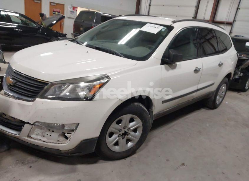 Photo 2 of 2013 Chevrolet Traverse LS (VIN 1GNKRFED5DJ103063)