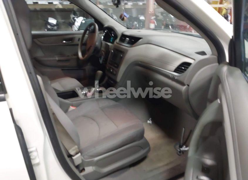 Photo 5 of 2013 Chevrolet Traverse LS (VIN 1GNKRFED5DJ103063)