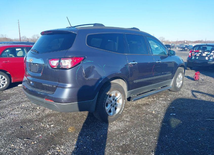 Photo 4 of 2013 Chevrolet Traverse LS (VIN 1GNKRFED5DJ117125)