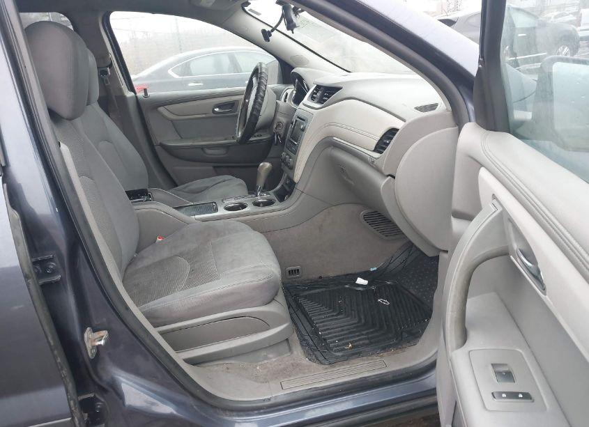 Photo 5 of 2013 Chevrolet Traverse LS (VIN 1GNKRFED5DJ258714)