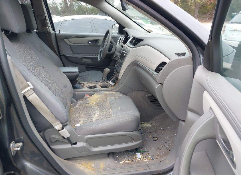 Photo 5 of 2014 Chevrolet Traverse LS (VIN 1GNKRFED5EJ268788)