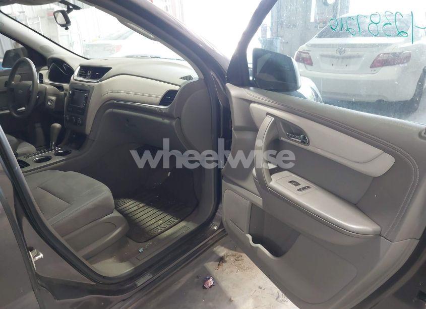 Photo 5 of 2014 Chevrolet Traverse LS (VIN 1GNKRFED5EJ273036)