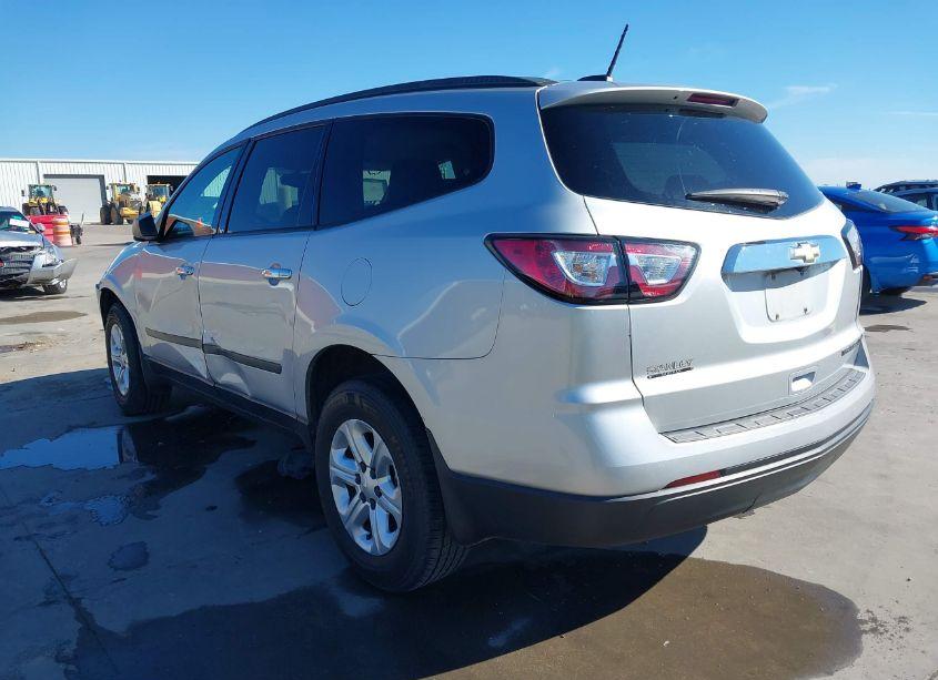 Photo 3 of 2016 Chevrolet Traverse LS (VIN 1GNKRFED5GJ296464)