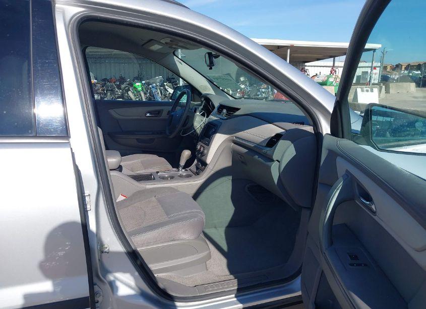 Photo 5 of 2016 Chevrolet Traverse LS (VIN 1GNKRFED5GJ296464)